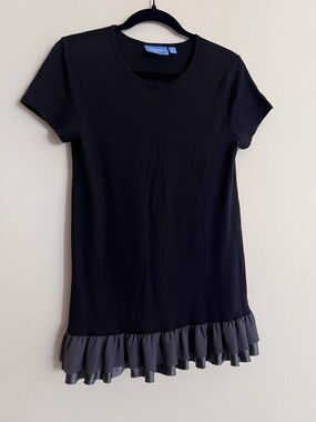 Simply Vera Vera Wang Black Ruffle Hem Top Small